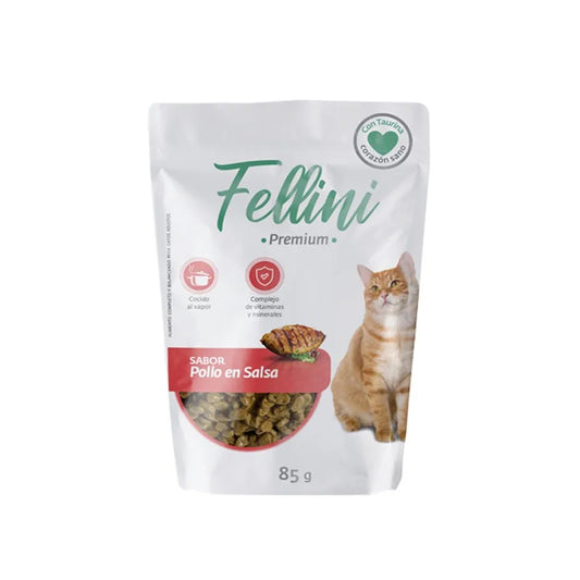 Snack húmedo para gatos de la marca Ventas Pet con sabor a pollo en salsa, en envase de 85 gramos.